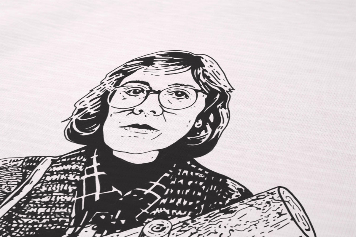Log Lady T-Shirt - Twin Peaks Premium Oversized Cropped Graphic Tee — image 7